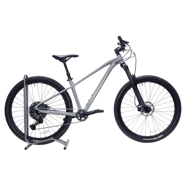 Cannondale Trail 1 Small Tiger Shark Mountain Bike w/ Upgraded RockShox Judy