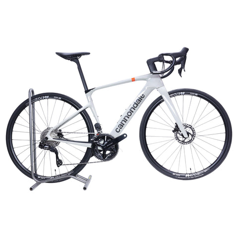 B-Grade Cannondale Synapse Carbon 4 Chalk 51cm 105 Di2 Disc Brake Road Bike
