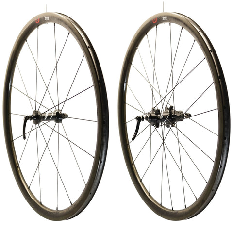 NOS Zipp 202 Firecrest Carbon Clincher Pair 10/11 Speed HG Body Black Decal